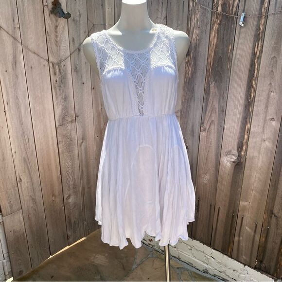 Free People White Lace Crochet Neckline Fiesta Mini Flowy dress size medium - Picture 14 of 16